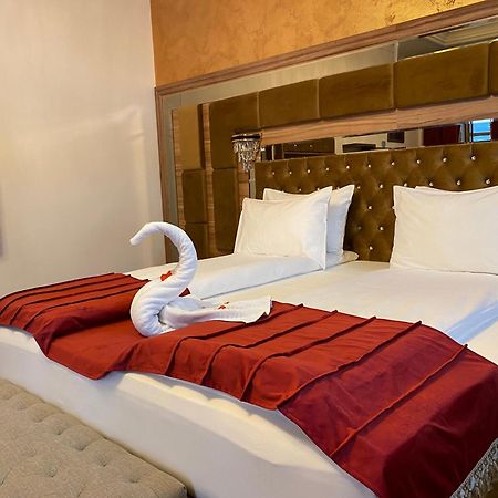Vila Imperial One Luxury Boutique Hotel Făgăraş Buitenkant foto