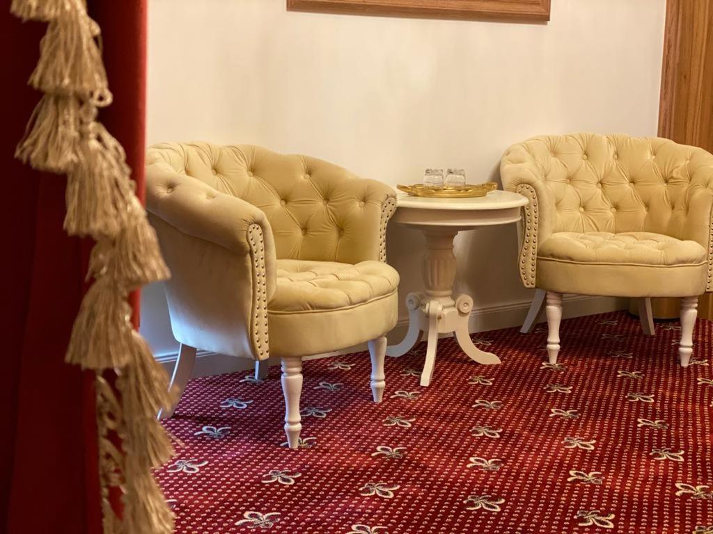 Vila Imperial One Luxury Boutique Hotel Făgăraş Buitenkant foto