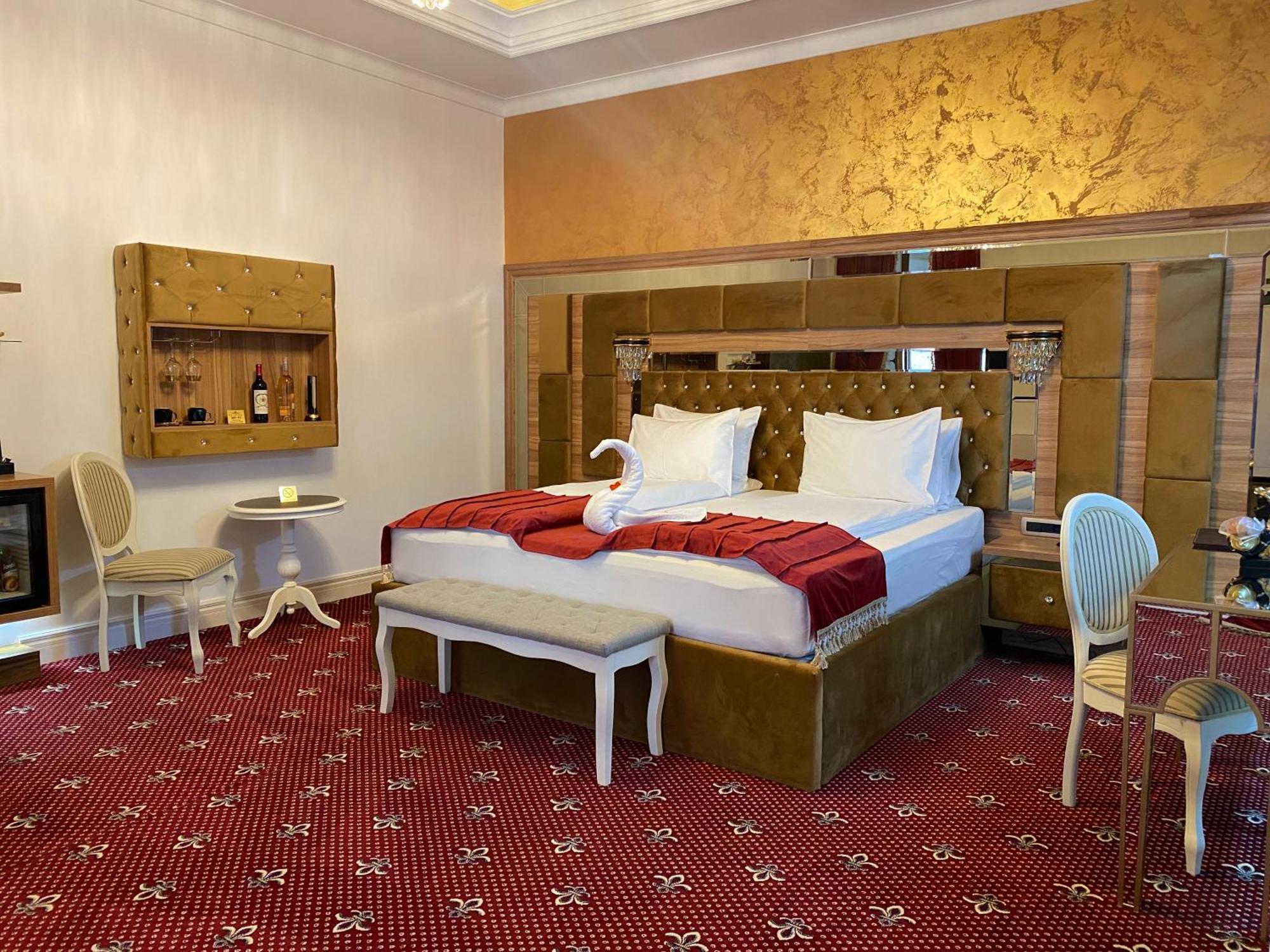 Vila Imperial One Luxury Boutique Hotel Făgăraş Buitenkant foto