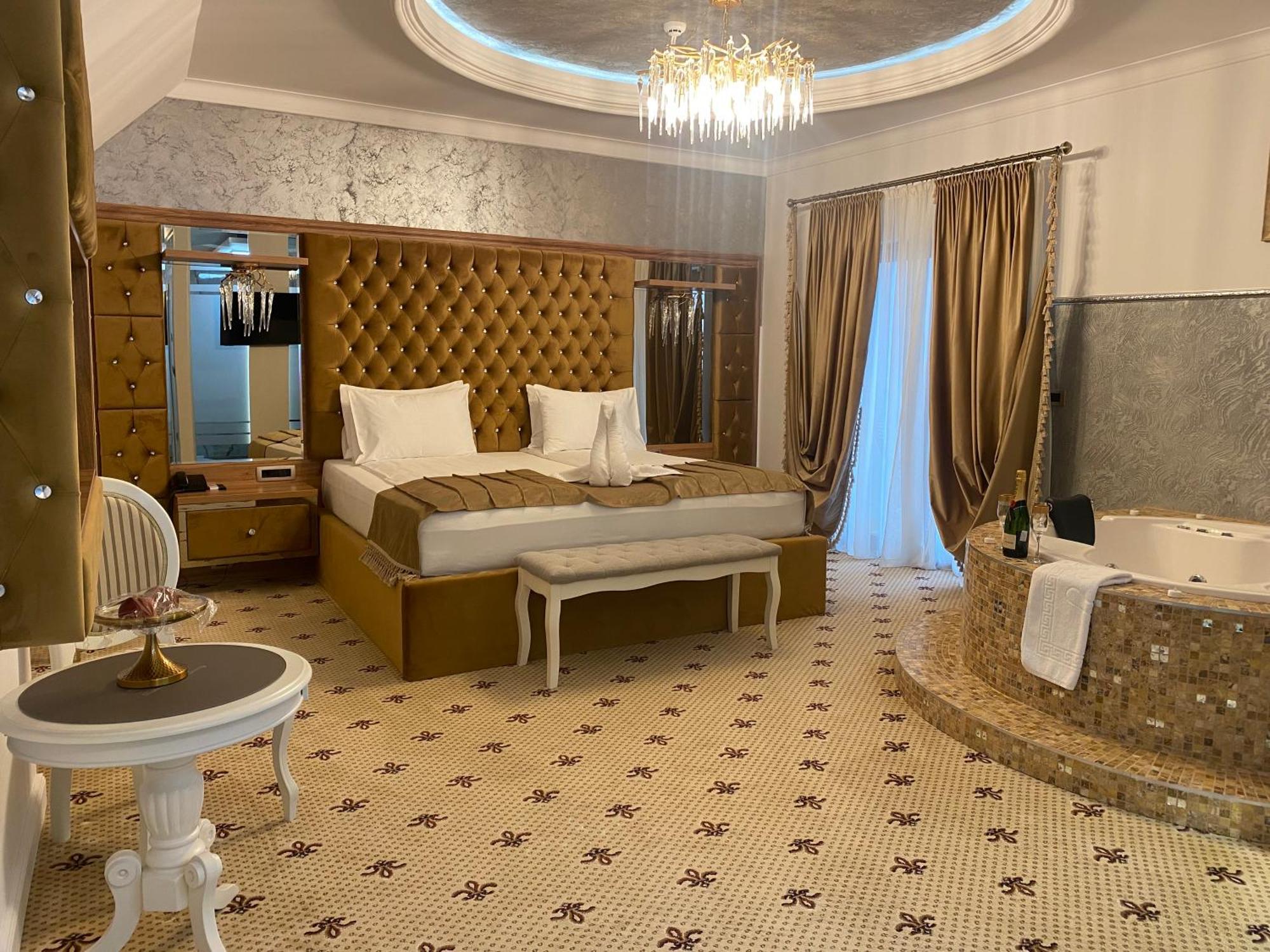 Vila Imperial One Luxury Boutique Hotel Făgăraş Buitenkant foto