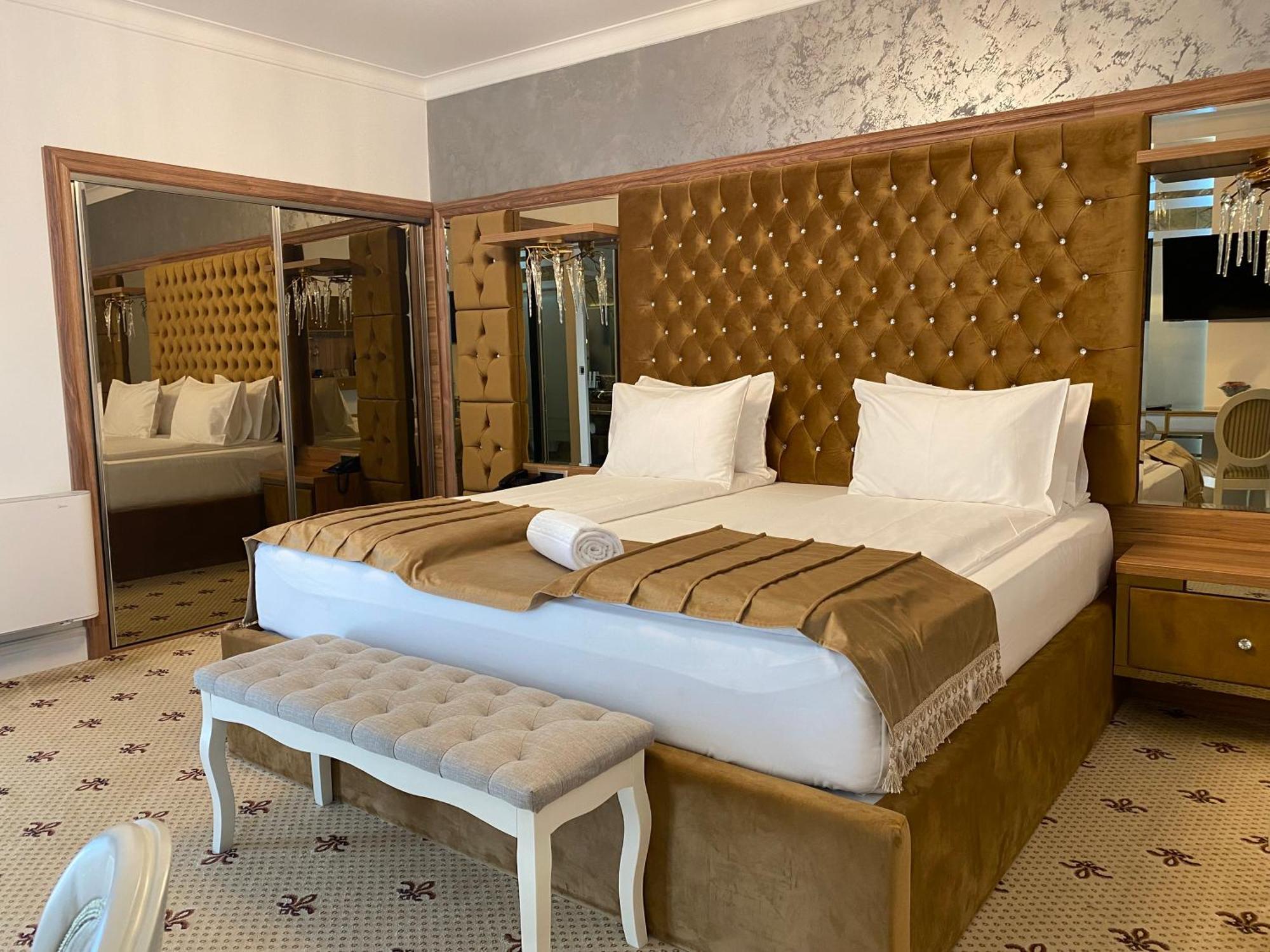 Vila Imperial One Luxury Boutique Hotel Făgăraş Buitenkant foto