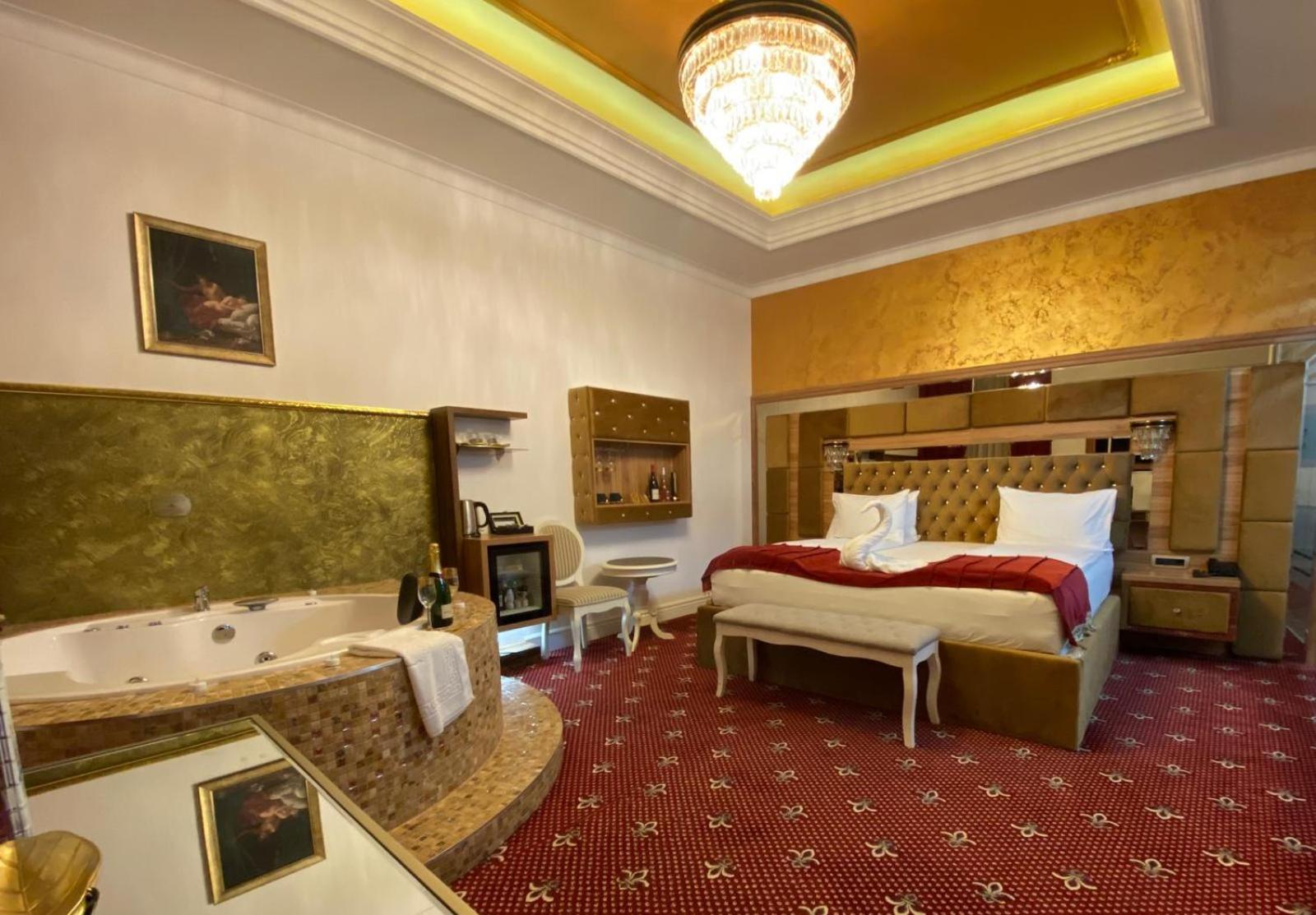 Vila Imperial One Luxury Boutique Hotel Făgăraş Buitenkant foto